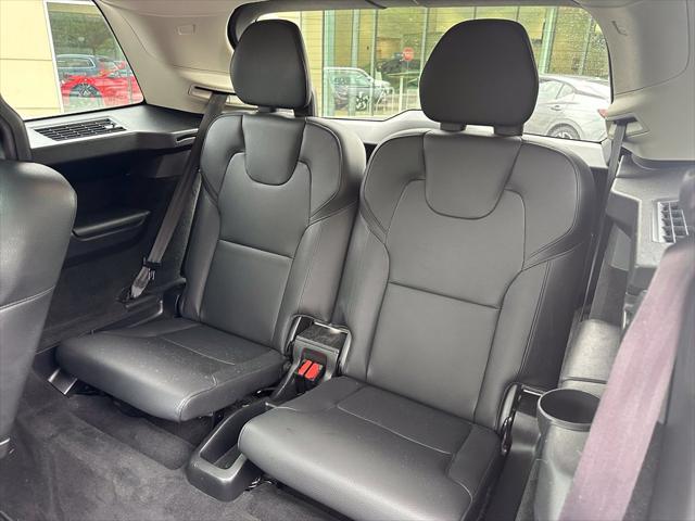 2021 Volvo XC90 T6 Momentum 6 Passenger