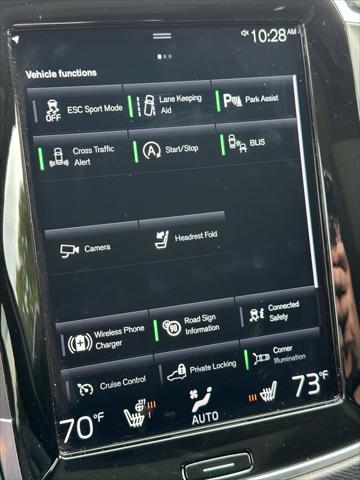 2021 Volvo XC90 T6 Momentum 6 Passenger