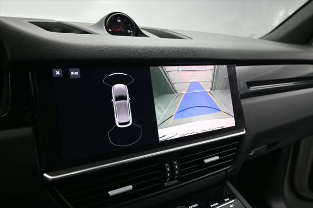 2021 Porsche Cayena Base