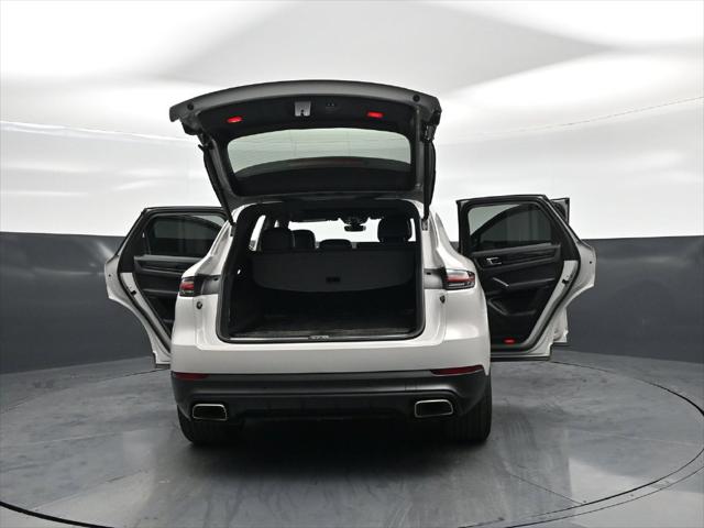 2021 Porsche Cayena Base