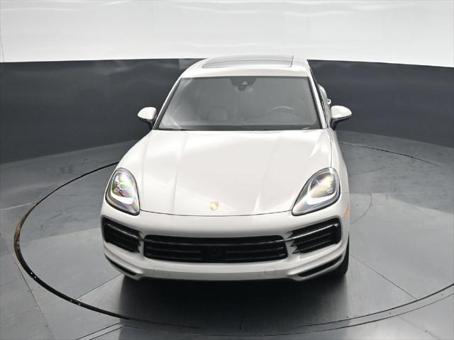 2021 Porsche Cayena Base