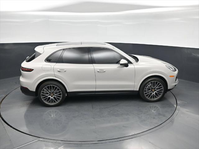 2021 Porsche Cayena Base