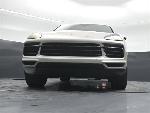 2021 Porsche Cayena Base