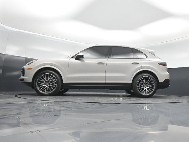 2021 Porsche Cayena Base