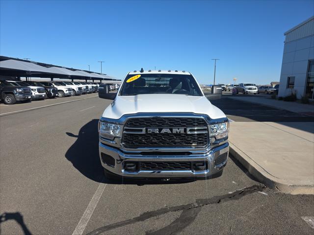 2024 Ram 3500 Tradesman/SLT/Laramie/Limited