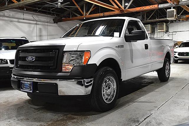 2013 Ford F-150 2WD Reg Cab 145 XL