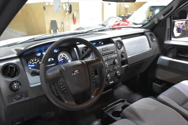 2013 Ford F-150 2WD Reg Cab 145 XL