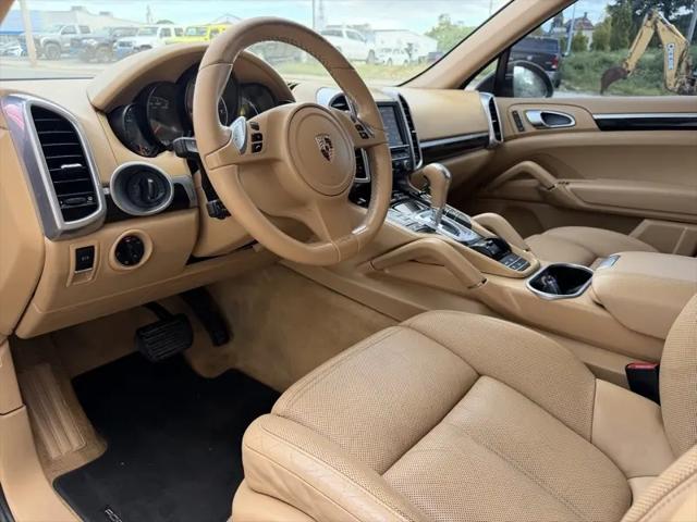 2011 Porsche Cayenne Base