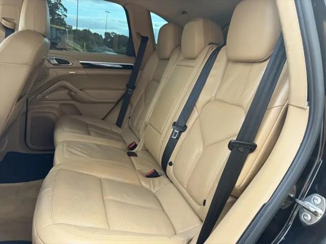 2011 Porsche Cayenne Base