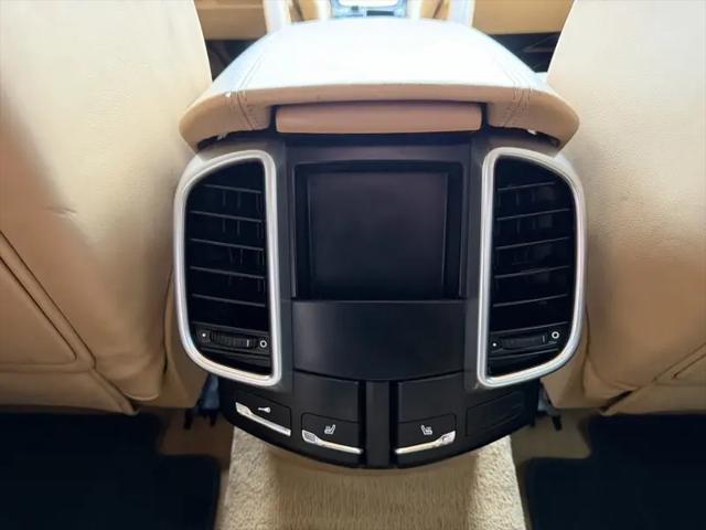 2011 Porsche Cayenne Base