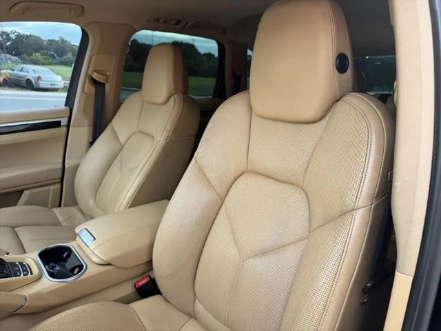 2011 Porsche Cayenne Base