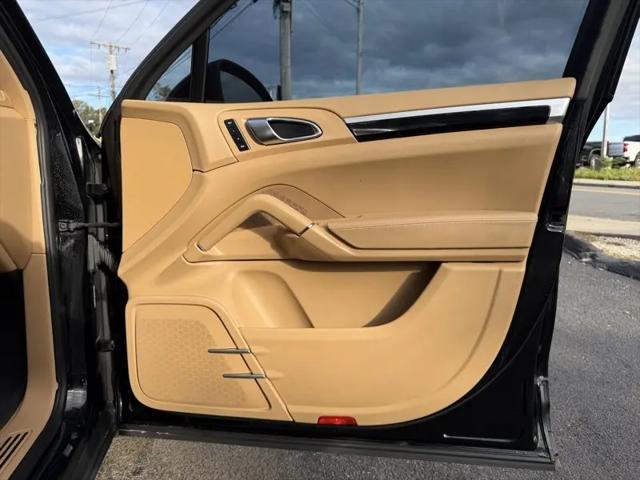 2011 Porsche Cayenne Base