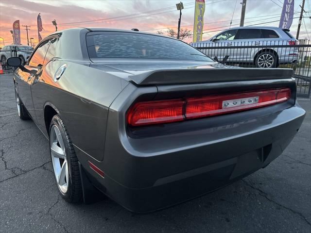 2010 Dodge Challenger SE