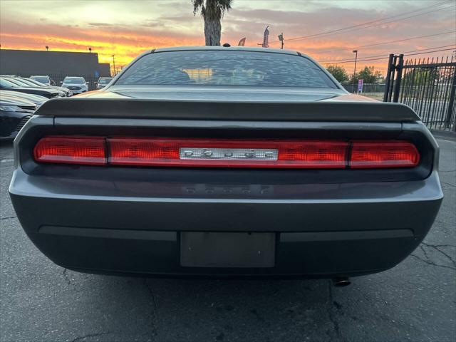 2010 Dodge Challenger SE
