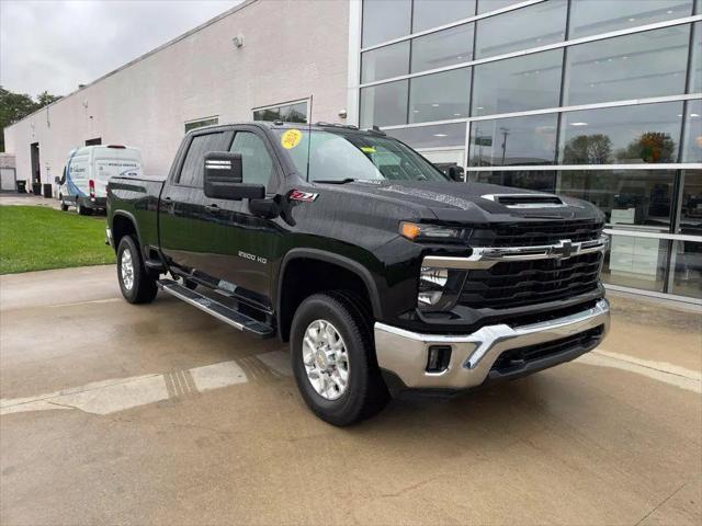 2024 Chevrolet Silverado 2500HD 4WD Crew Cab Standard Bed LT for sale in Ottawa, IL