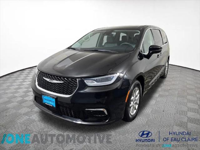 2024 Chrysler Pacifica Touring L for sale in Eau Claire, WI