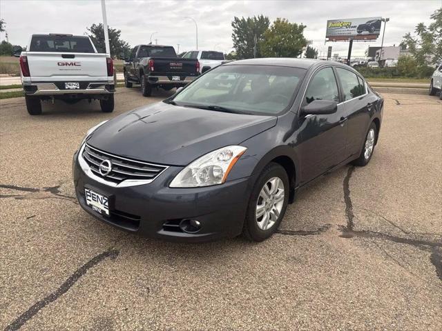 2011 Nissan Altima 2.5 S for sale in ROCHESTER, MN