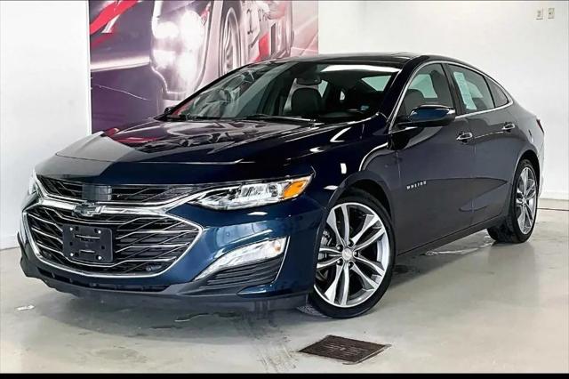 2022 Chevrolet Malibu FWD Premier for sale in Johnston, IA