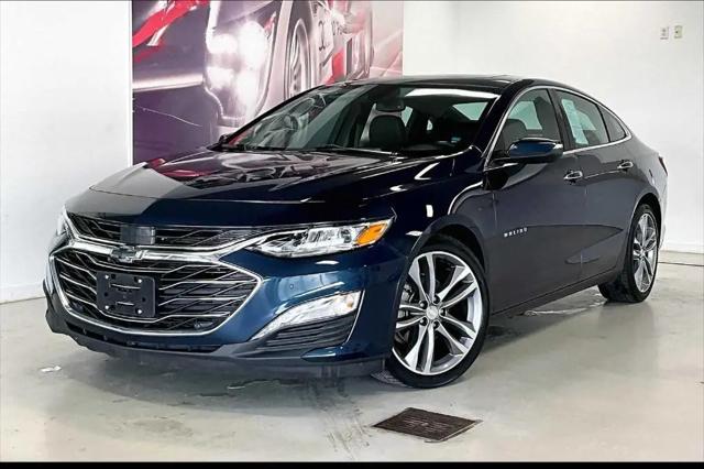 2022 Chevrolet Malibu FWD Premier for sale in Johnston, IA
