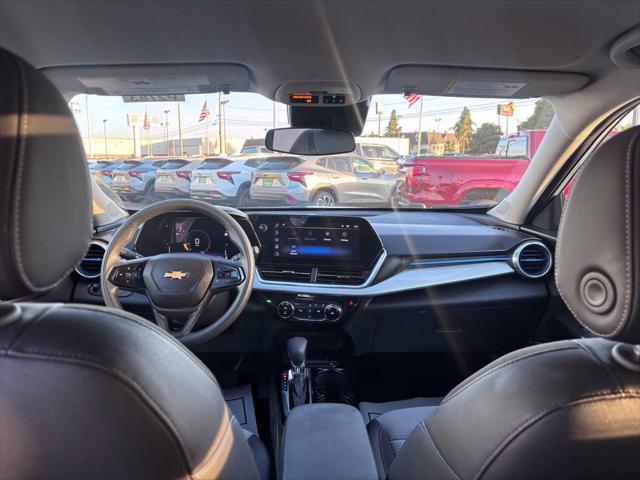 2025 Chevrolet Trax FWD LT