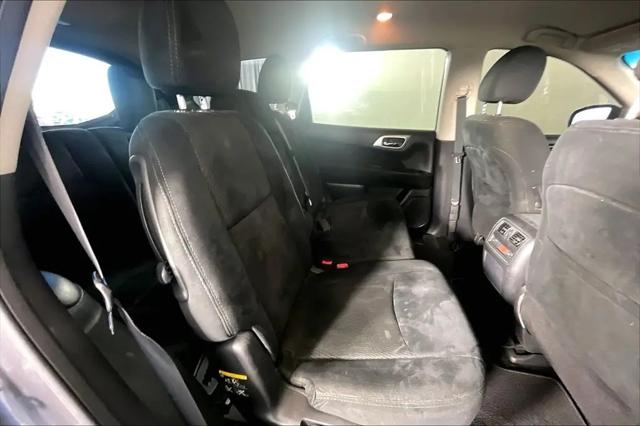 2015 Nissan Pathfinder S