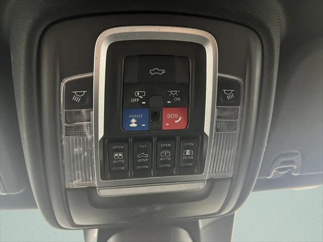 2021 Ram 1500 Laramie Crew Cab 4x4 57 Box