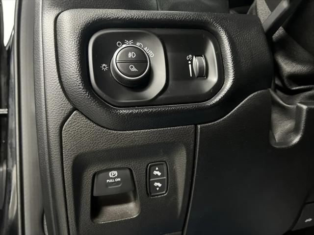 2020 Ram 1500 Big Horn Crew Cab 4x4 57 Box