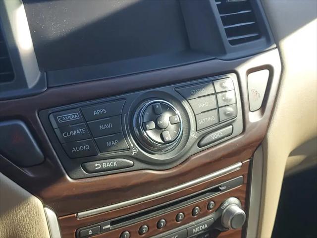 2017 Nissan Pathfinder Platinum
