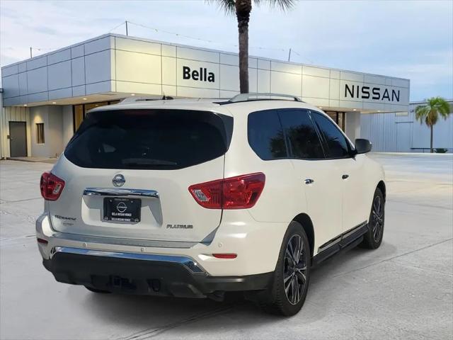 2017 Nissan Pathfinder Platinum