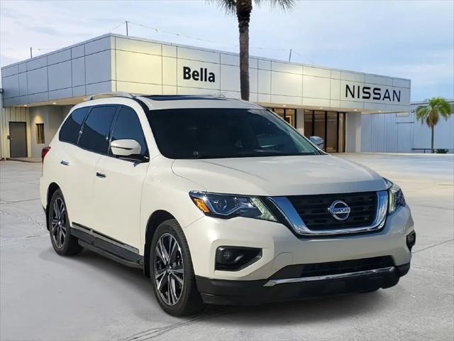 2017 Nissan Pathfinder Platinum