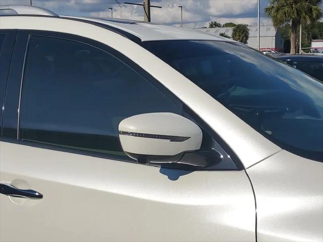 2017 Nissan Pathfinder Platinum