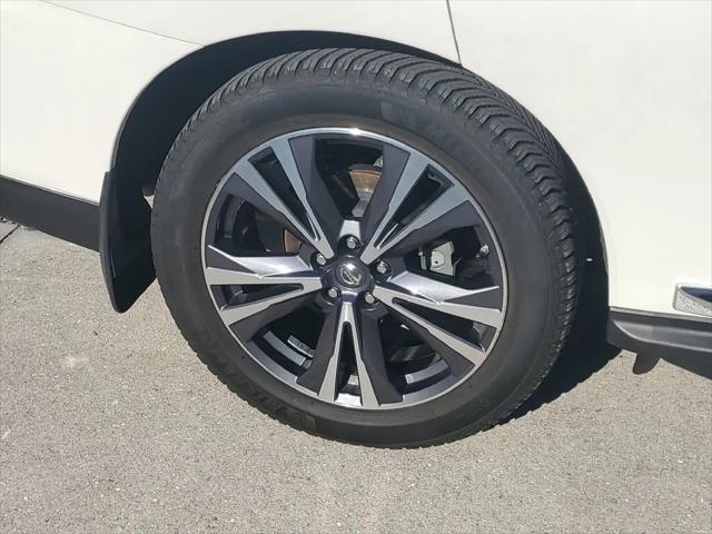 2017 Nissan Pathfinder Platinum