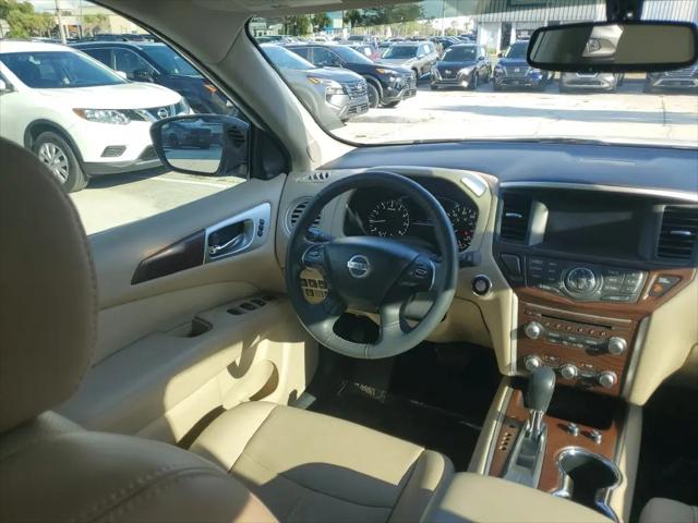 2017 Nissan Pathfinder Platinum