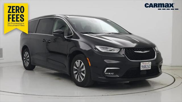 2023 Chrysler Pacifica Hybrid Touring L for sale in Visalia, CA