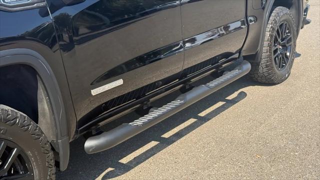 2021 GMC Sierra 1500 4WD Crew Cab Short Box Elevation
