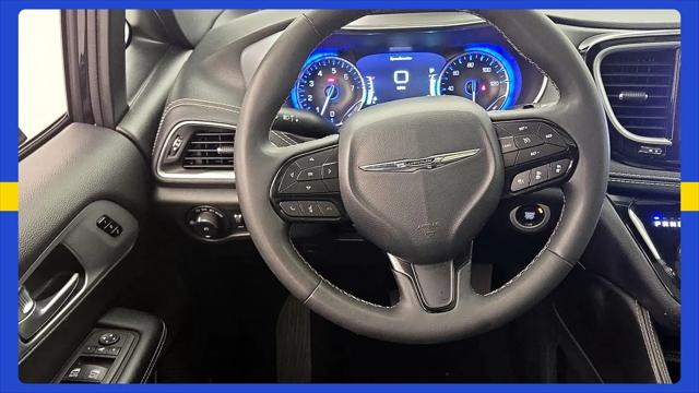 2025 Chrysler Pacifica Limited