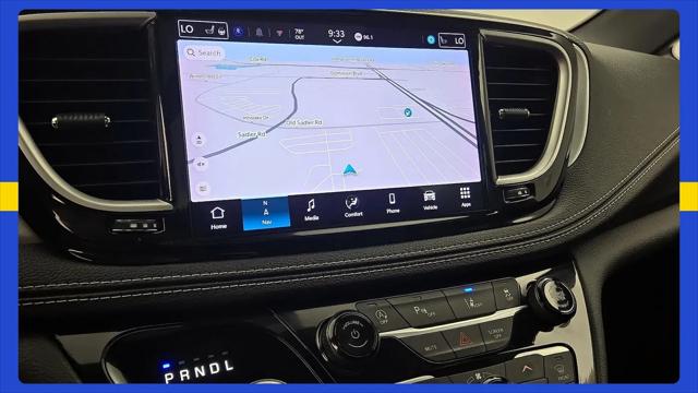 2025 Chrysler Pacifica Limited