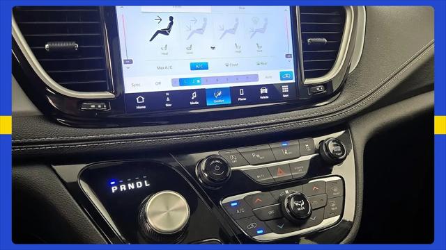 2025 Chrysler Pacifica Limited