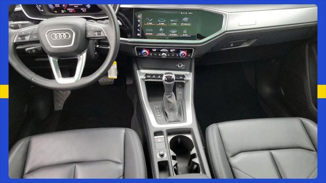 2025 Audi Q3 Premium 45 TFSI S line quattro Tiptronic