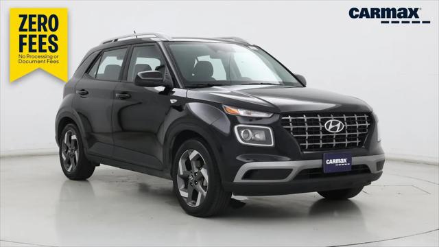 2025 Hyundai Venue SEL for sale in Maplewood, MN
