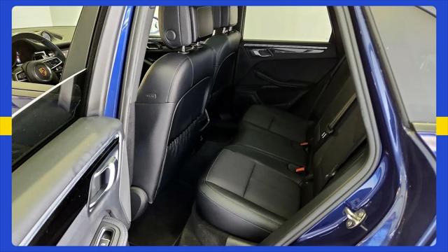 2022 Porsche Macan Macan