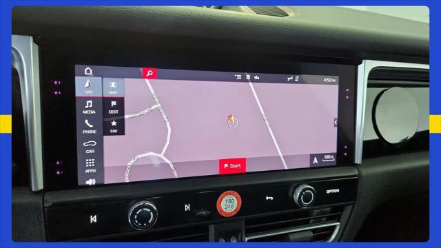 2022 Porsche Macan Macan