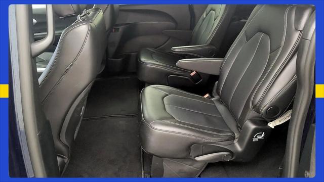 2024 Chrysler Pacifica Touring L AWD
