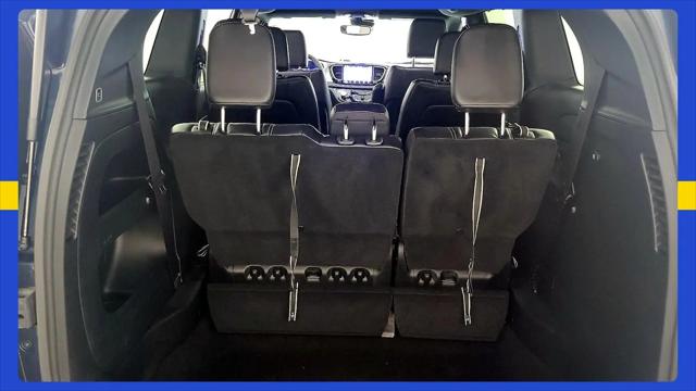 2024 Chrysler Pacifica Touring L AWD