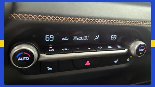 2025 Mazda CX-50 Premium Package