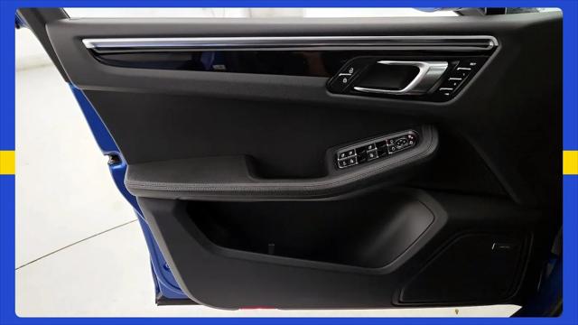 2020 Porsche Macan Macan
