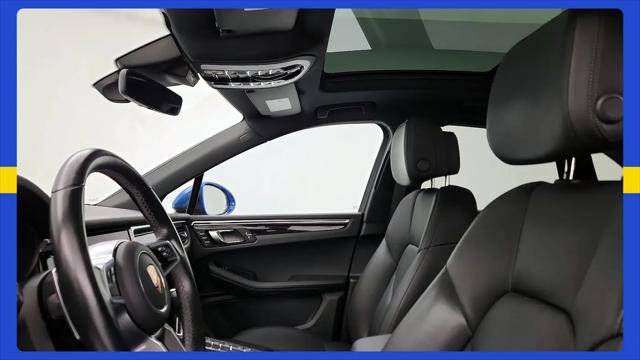 2020 Porsche Macan Macan