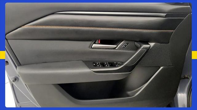 2025 Mazda CX-50 Premium Package