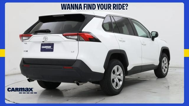 2025 Toyota RAV4 LE