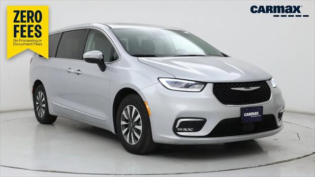 2023 Chrysler Pacifica Hybrid Limited for sale in Independence, MO